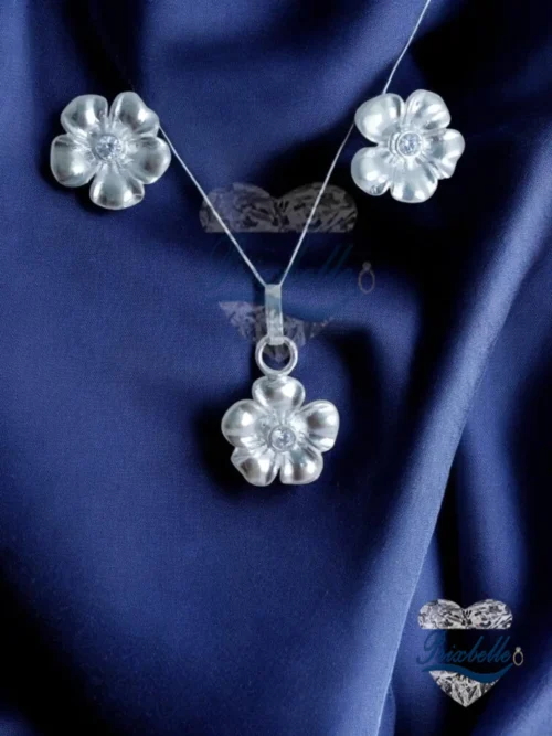 Conjunto en floral de Plata Fina