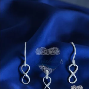 Conjunto plata en infinito